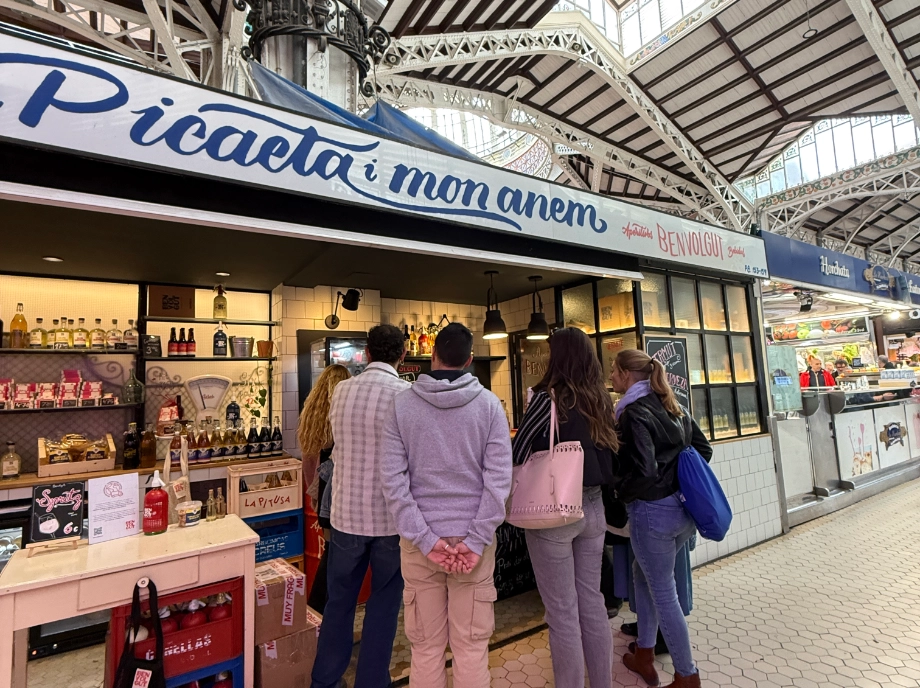 Tapas y vermut durante el tour