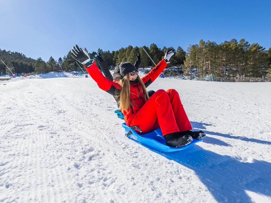 Luge dans la neige